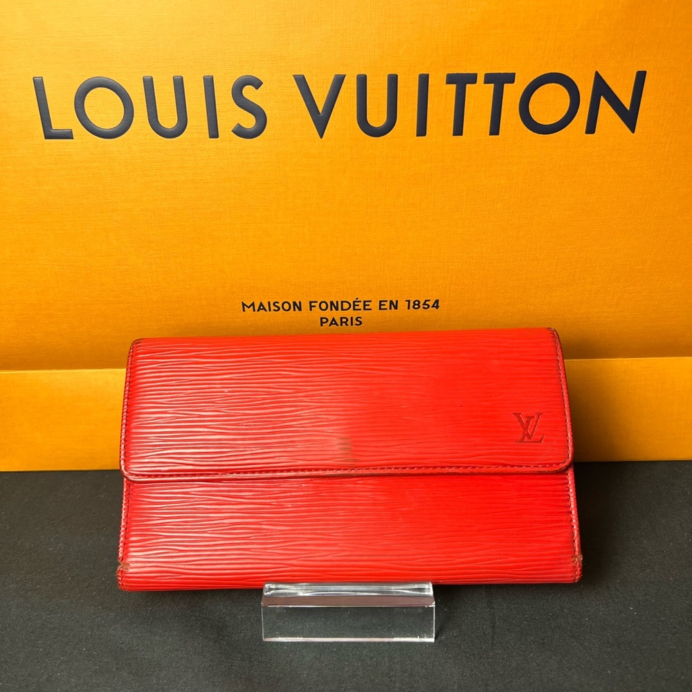 Louis Vuitton Red Epi Leather Porte Tresor International Trifold Long Wallet A50